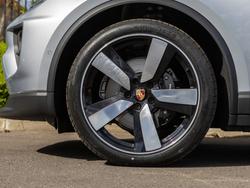 PORSCHE Macan Photo 4
