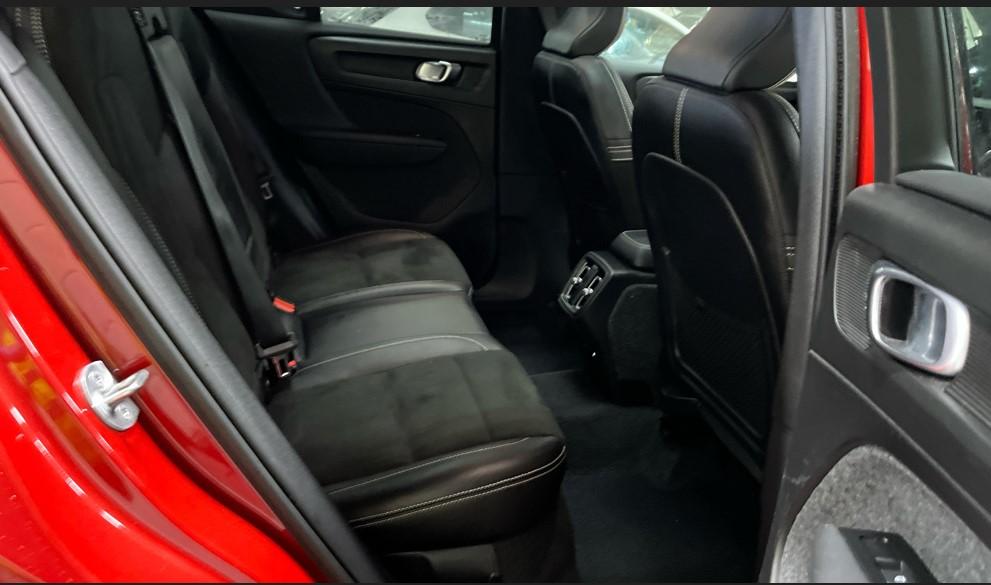 Used Volvo XC40 HN22CJV 17