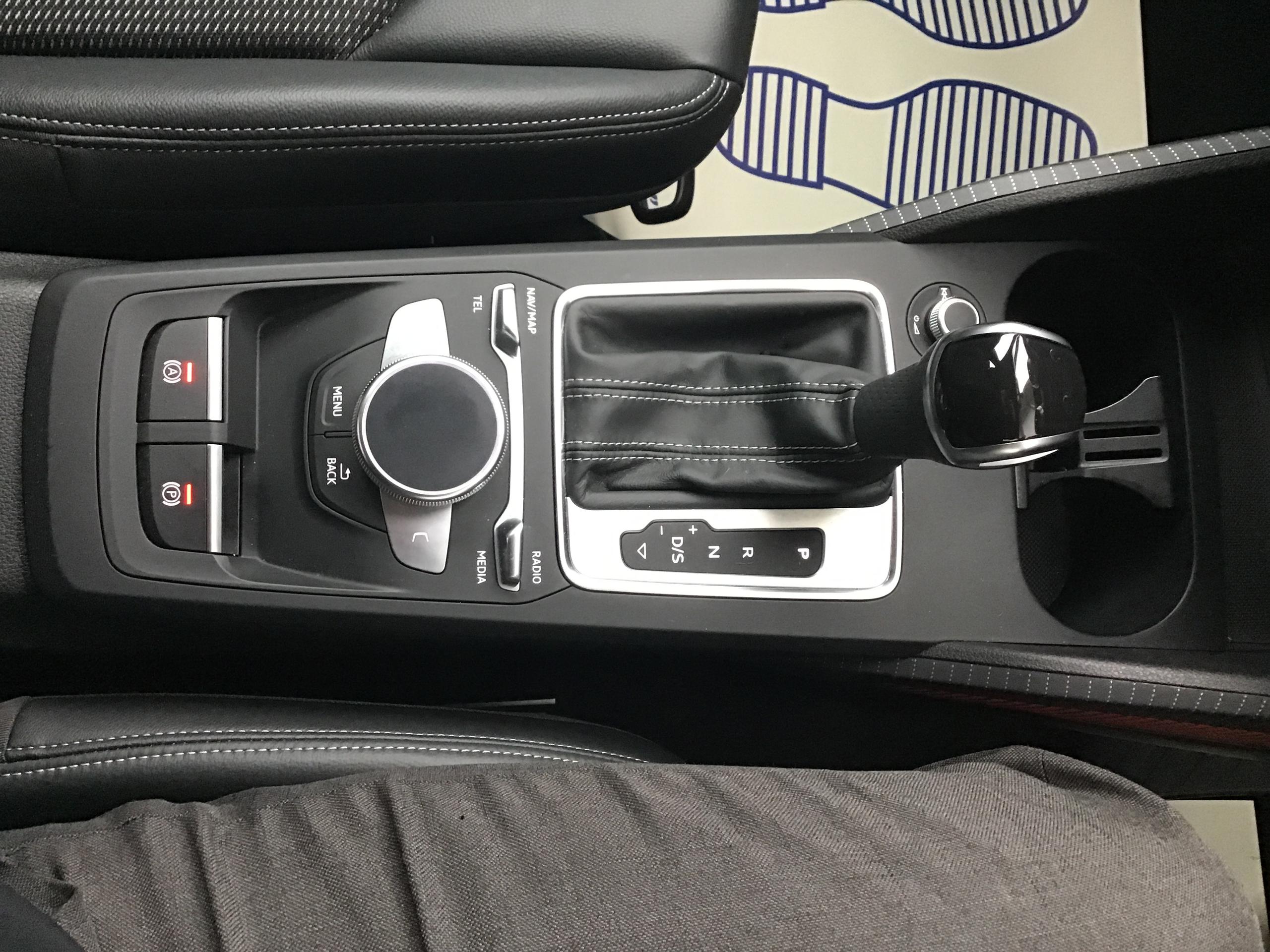 Audi Q2 Photo 25