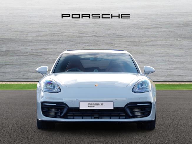 PORSCHE Panamera Photo 6
