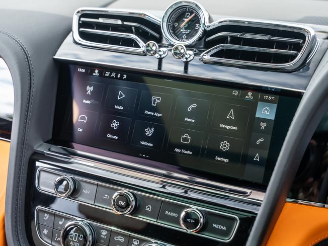 BENTLEY Bentayga Photo 10