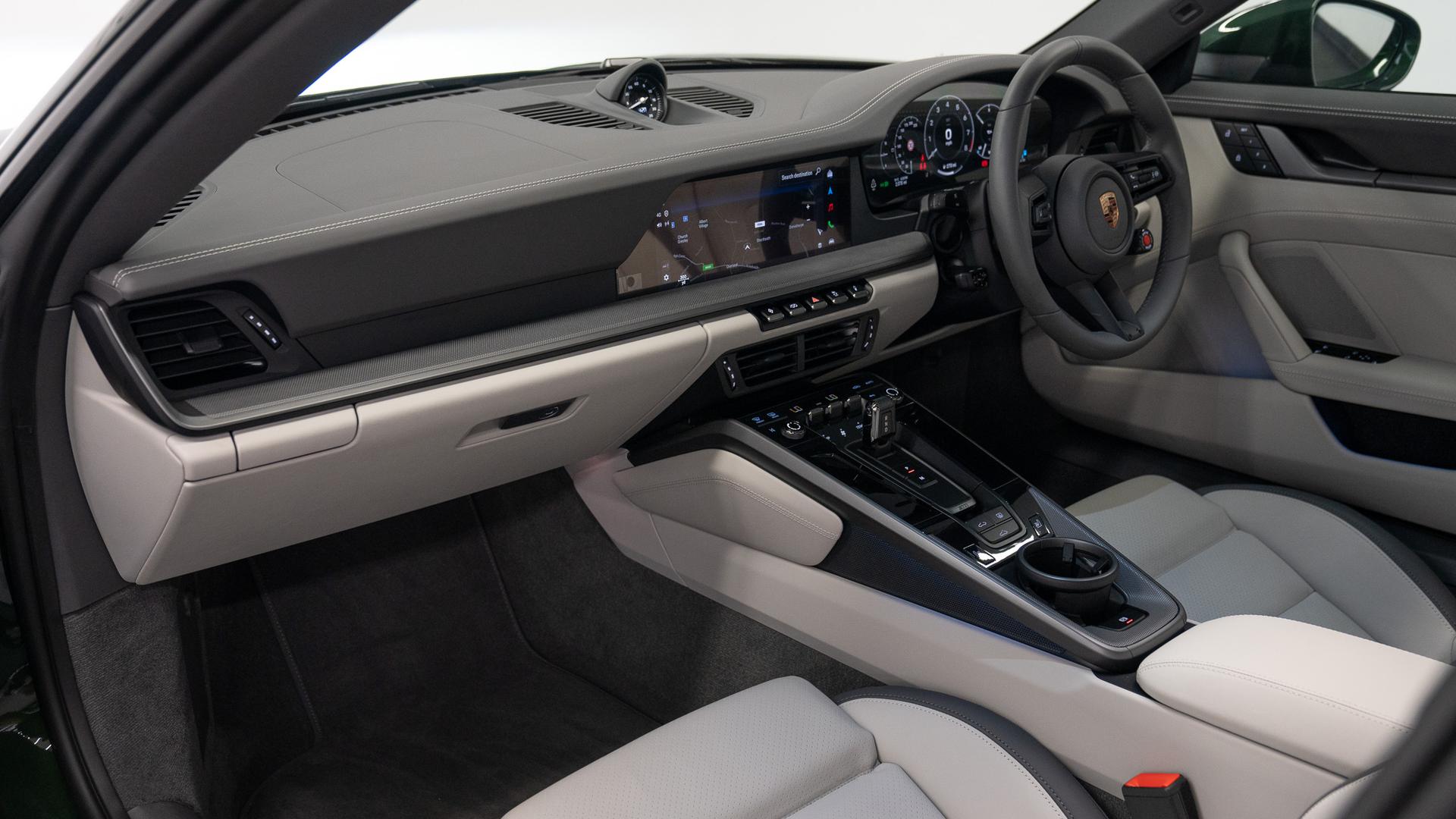 Porsche 911 Photo 116511d7-6c01-41c6-9009-f270b8102f20.jpg