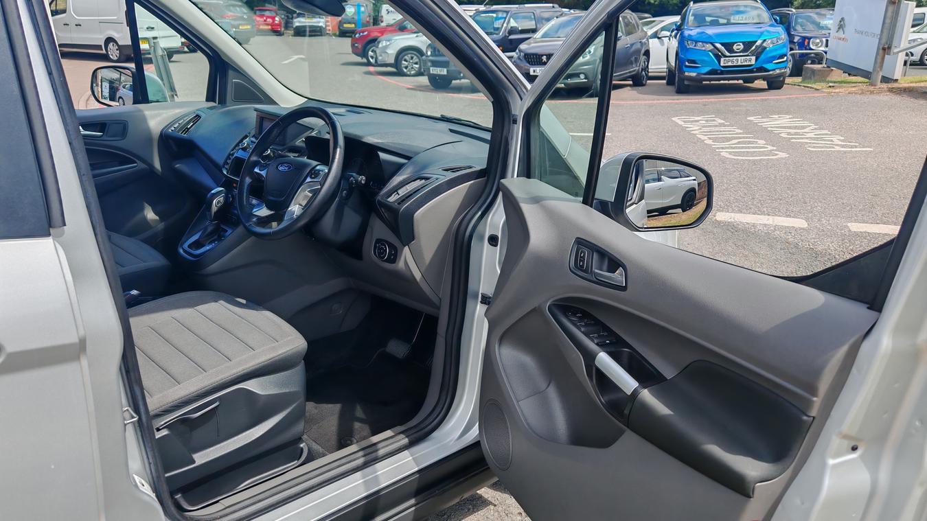 Used Ford Tourneo Connect FY20OVL 12