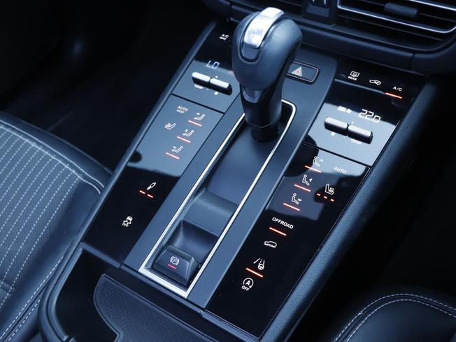 PORSCHE Macan Photo 33