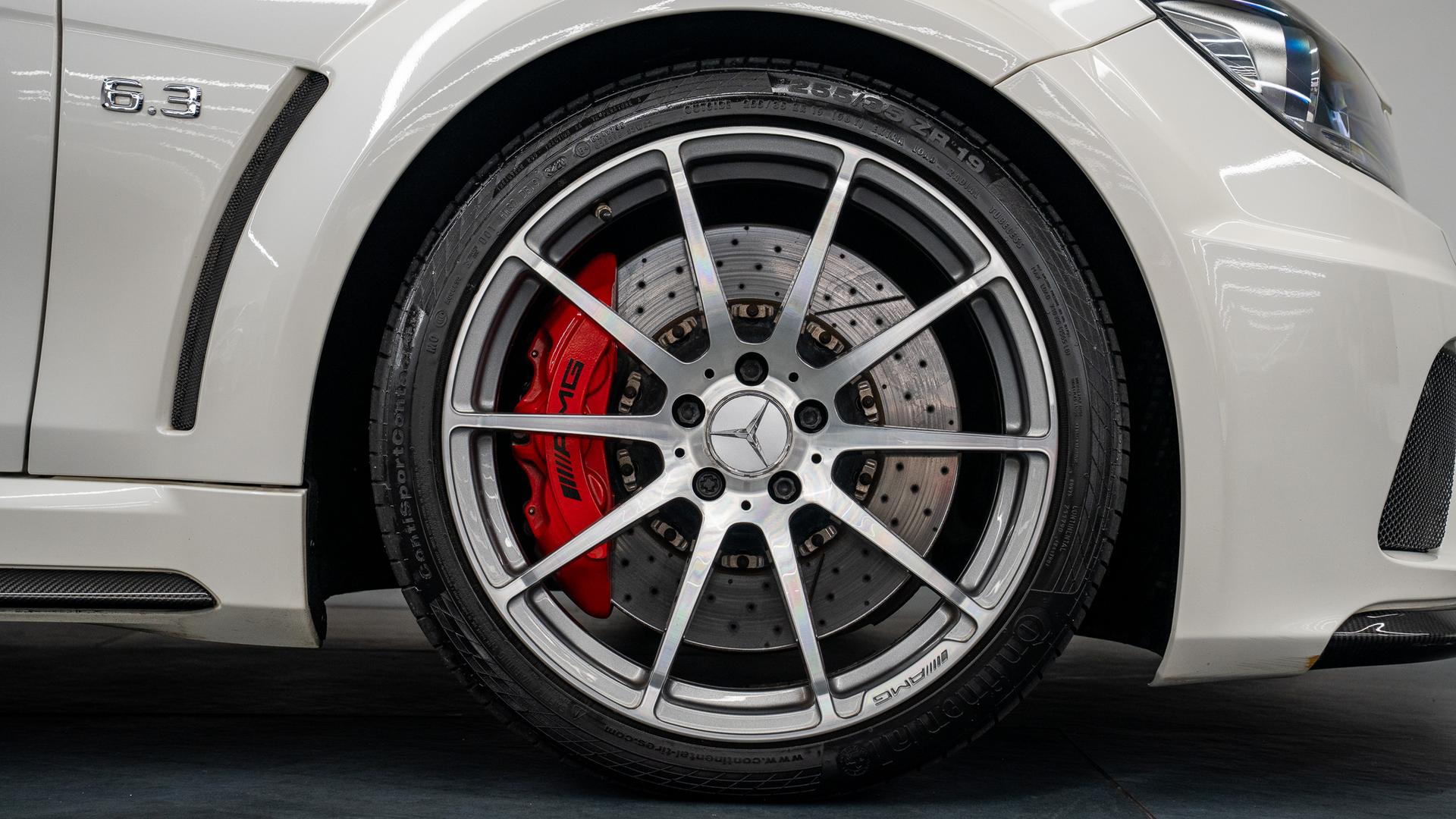 Mercedes-Benz C63 AMG Photo 1181c909-a774-41c3-89ea-65bb1ae7df3d.jpg