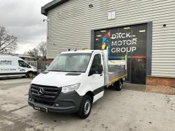 Mercedes-Benz Sprinter Photo 2