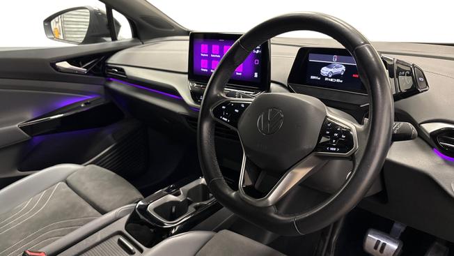 VOLKSWAGEN ID.4 Photo 6