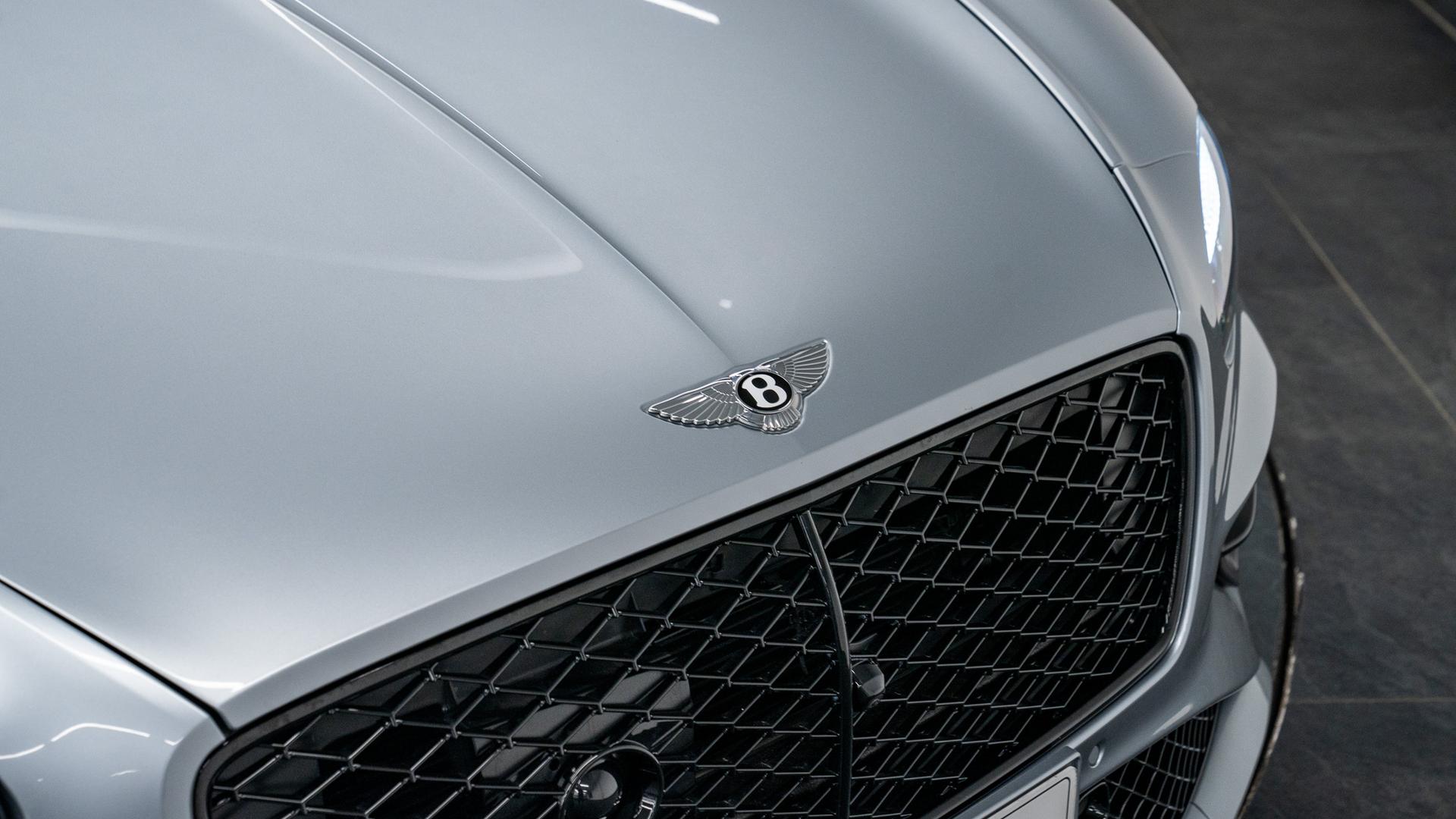 Bentley Continental Photo 119b625c-3bfb-4af8-ba95-f48fcdefc91e.jpg