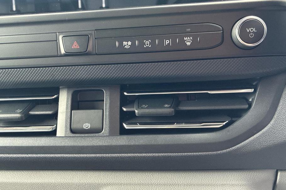 Used Ford CUSTOM CUSTOMPHEV14 16