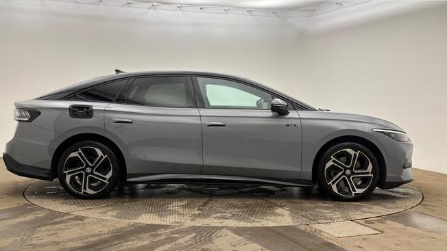 VOLKSWAGEN ID.7 Photo 4