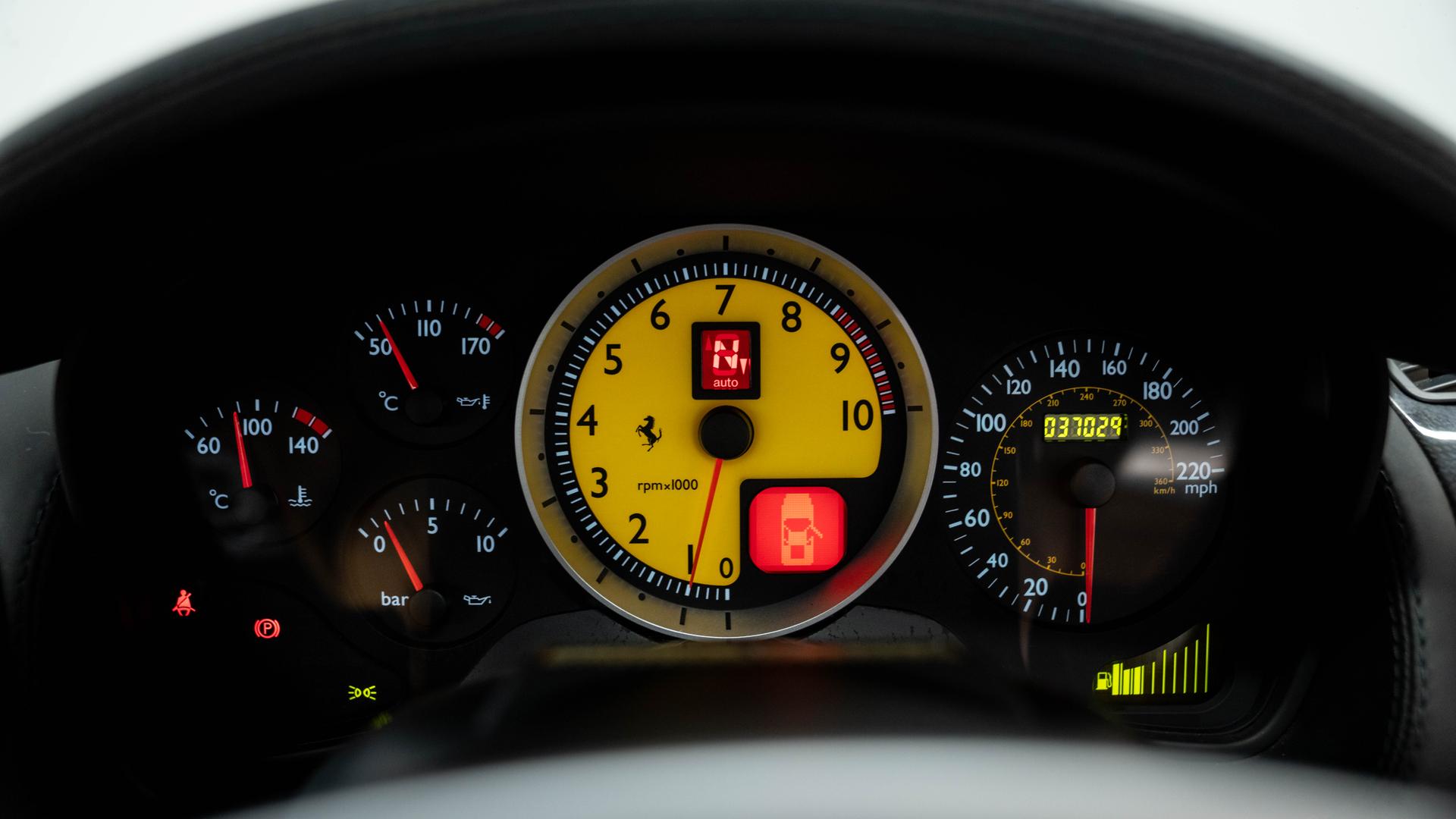 Ferrari F430 Photo 11ba17fe-15b6-4e7c-8ce7-ae4d643c732e.jpg