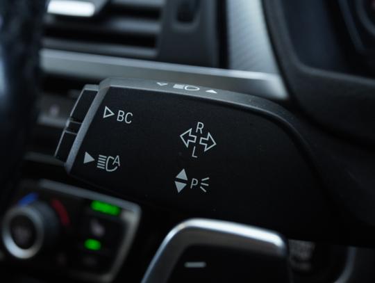 BMW 3 Series Photo 11df15e4-3731-4ab2-b7be-97f6f9859bb1.jpg