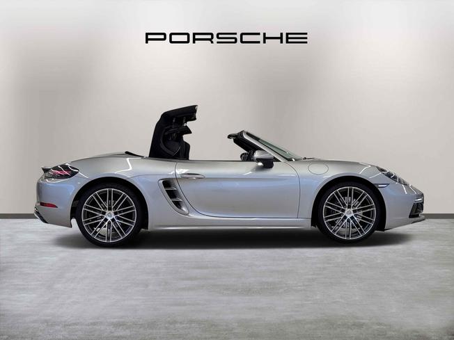 PORSCHE 718 Boxster Photo 15