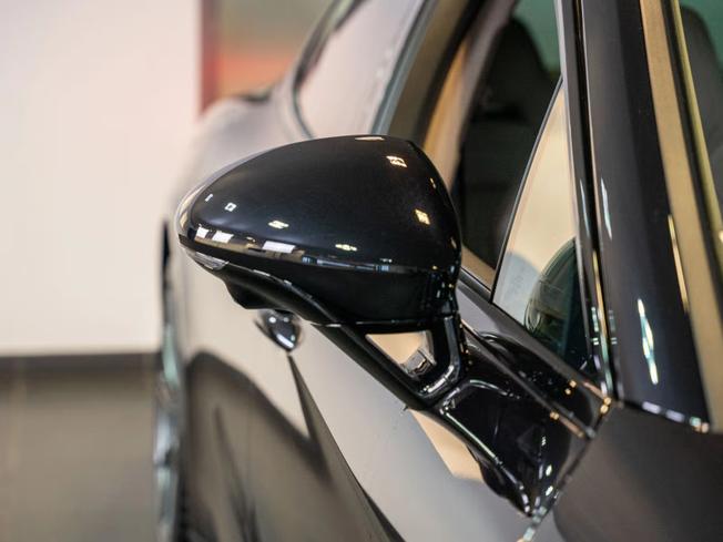 PORSCHE Panamera Photo 7