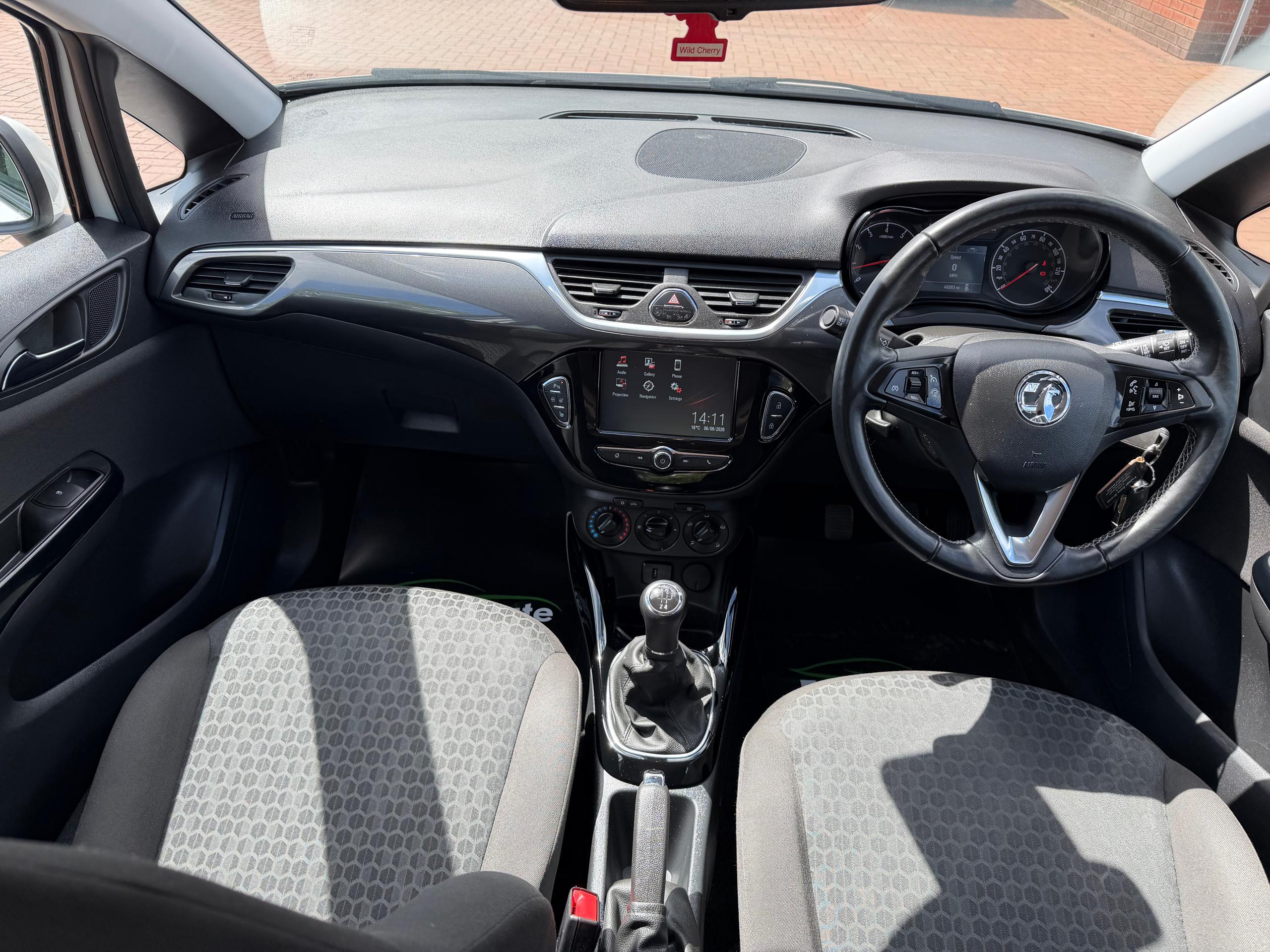 VAUXHALL CORSA 1.4I ECOTEC SE NAV HATCHBACK 5DR PETROL MANUAL EURO 6 90 PS...