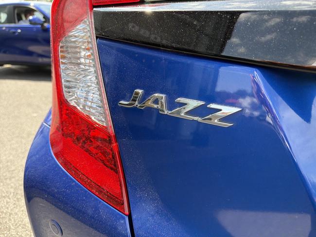 Honda Jazz Photo 124829bf-8c28-4f15-90c0-ec352f736ddb.jpg