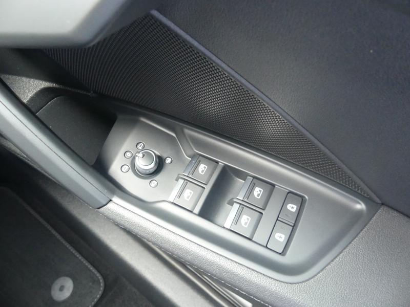 Audi A3 Photo 1258166a-c004-4e92-942c-91ab55fcbc25.jpg