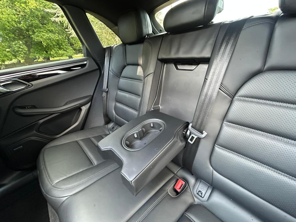 Used Porsche Macan YO72UHW 29