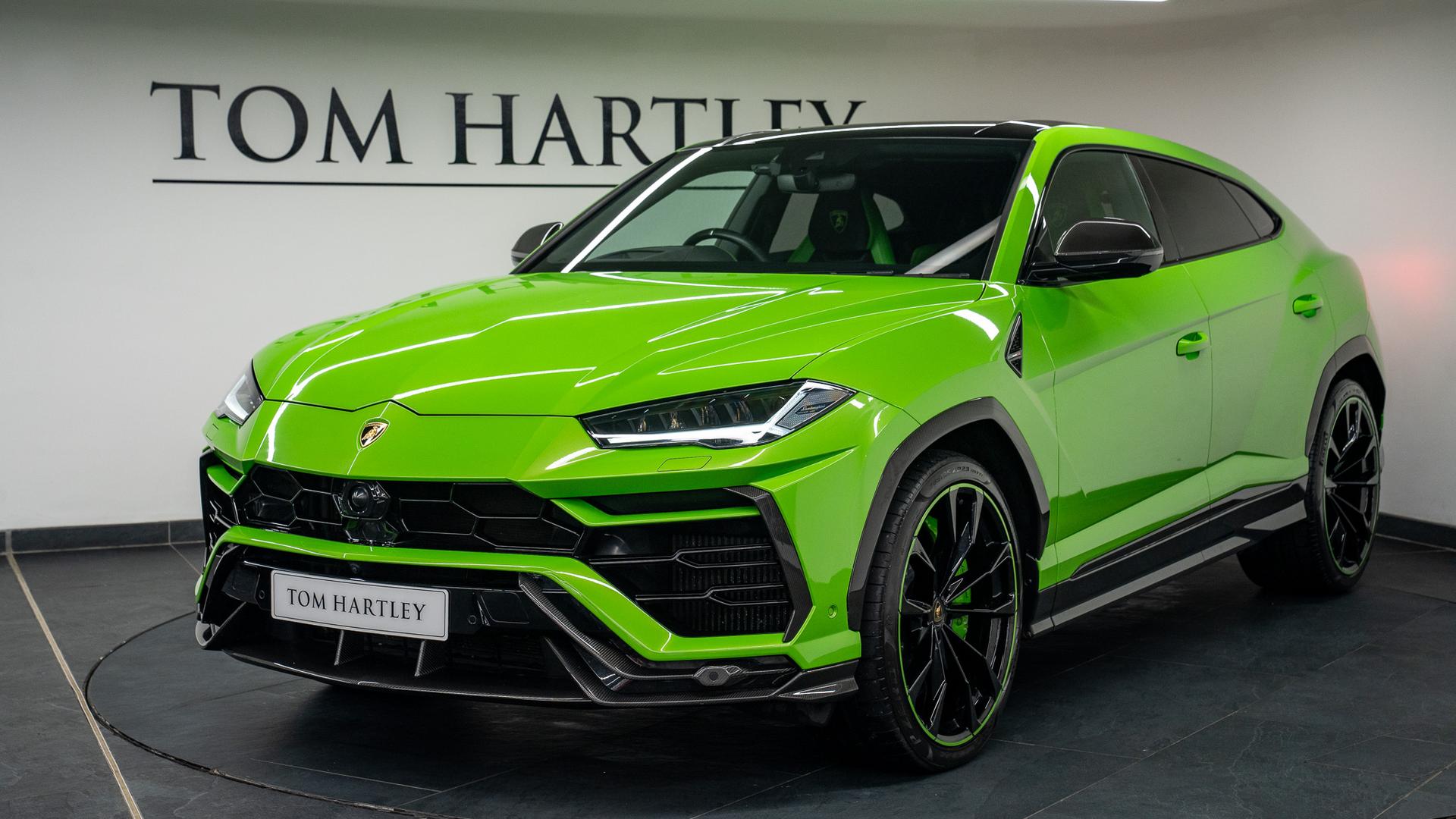 LAMBORGHINI Urus Photo 1285a357-1743-47eb-b145-7887d132cca8.jpg