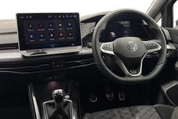 VOLKSWAGEN Golf Photo 2