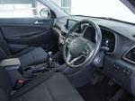 Hyundai TUCSON Photo 2