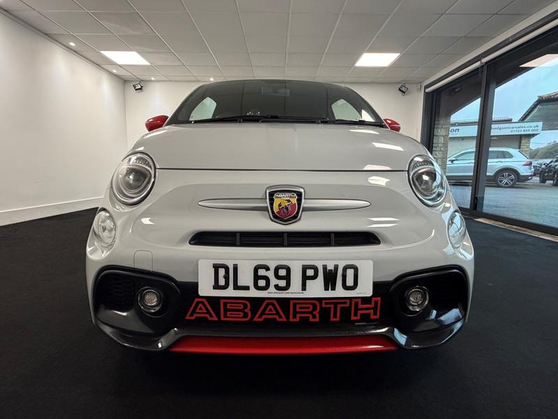 Abarth 595 Photo 128cd550-6a97-4d97-b0ff-d5152eb305fb.jpg