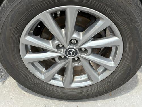 Mazda CX-5 Photo 1293539d-f8a2-4c5b-9ba4-093a6bf15eed.JPEG