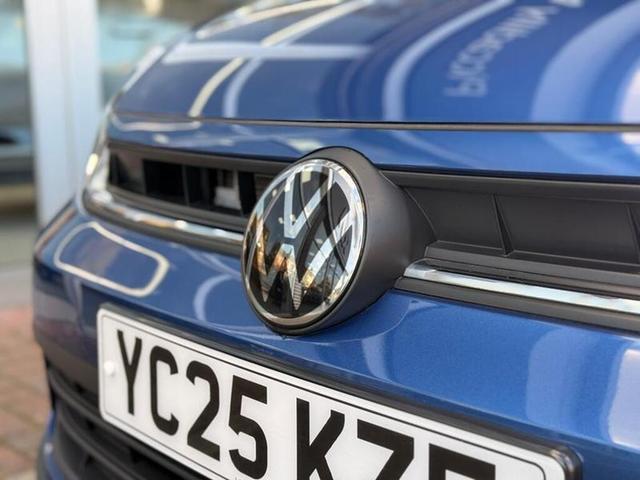 Volkswagen Polo Photo 12a24c1d-5685-4cae-ba31-3952ffd78efc.jpg