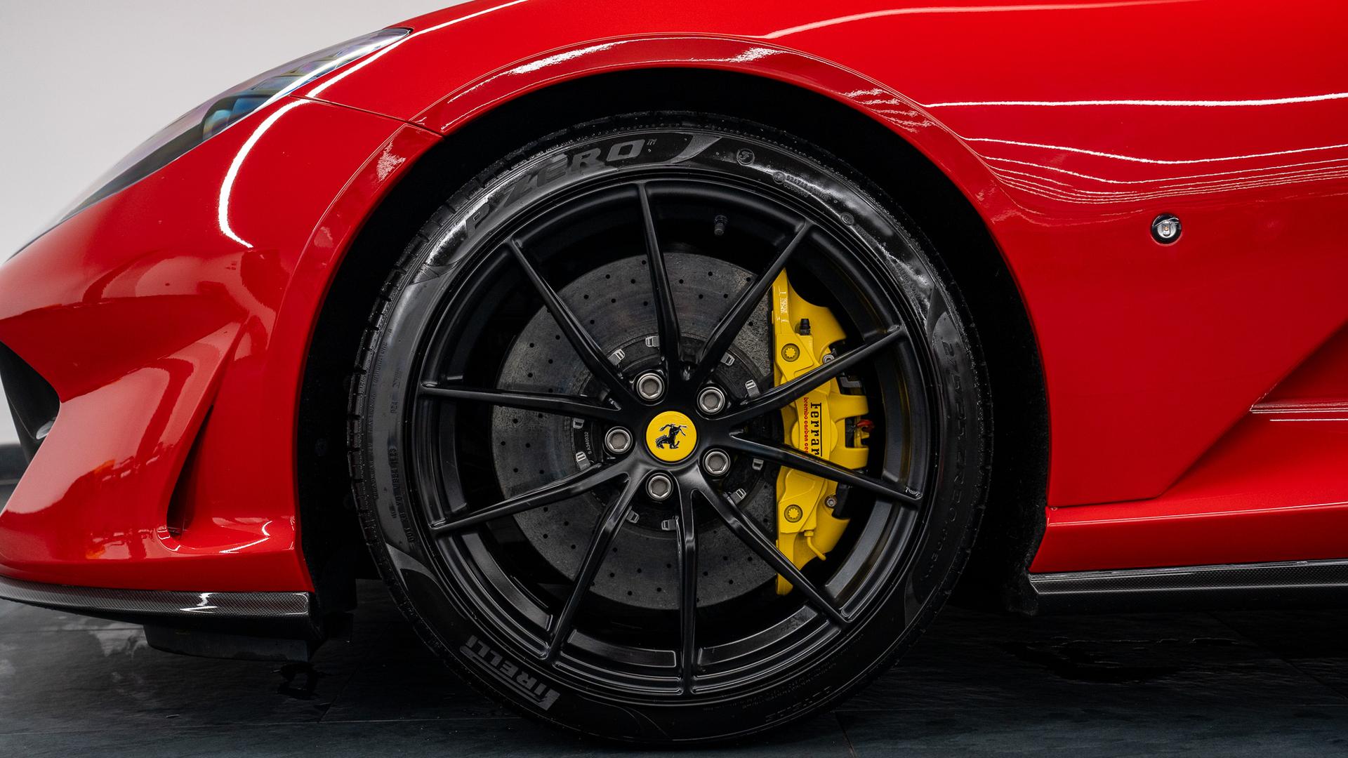 Ferrari 812 Superfast Photo 12a4cd15-9ad2-4d18-b204-552db5305478.jpg