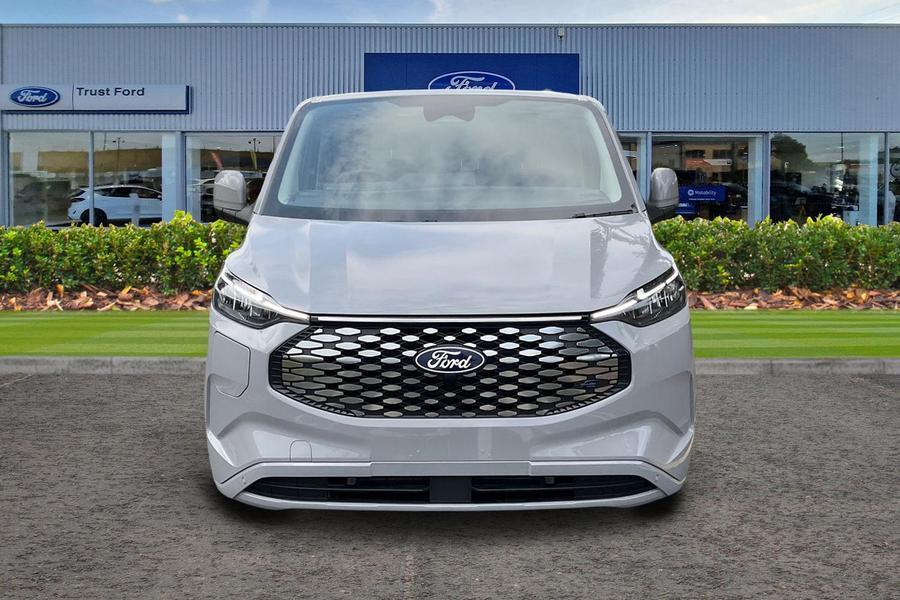 Ford E-TRANSIT CUSTOM Photo 12a4ce37-01ab-4d1b-82d0-6bf0351836cf.jpg