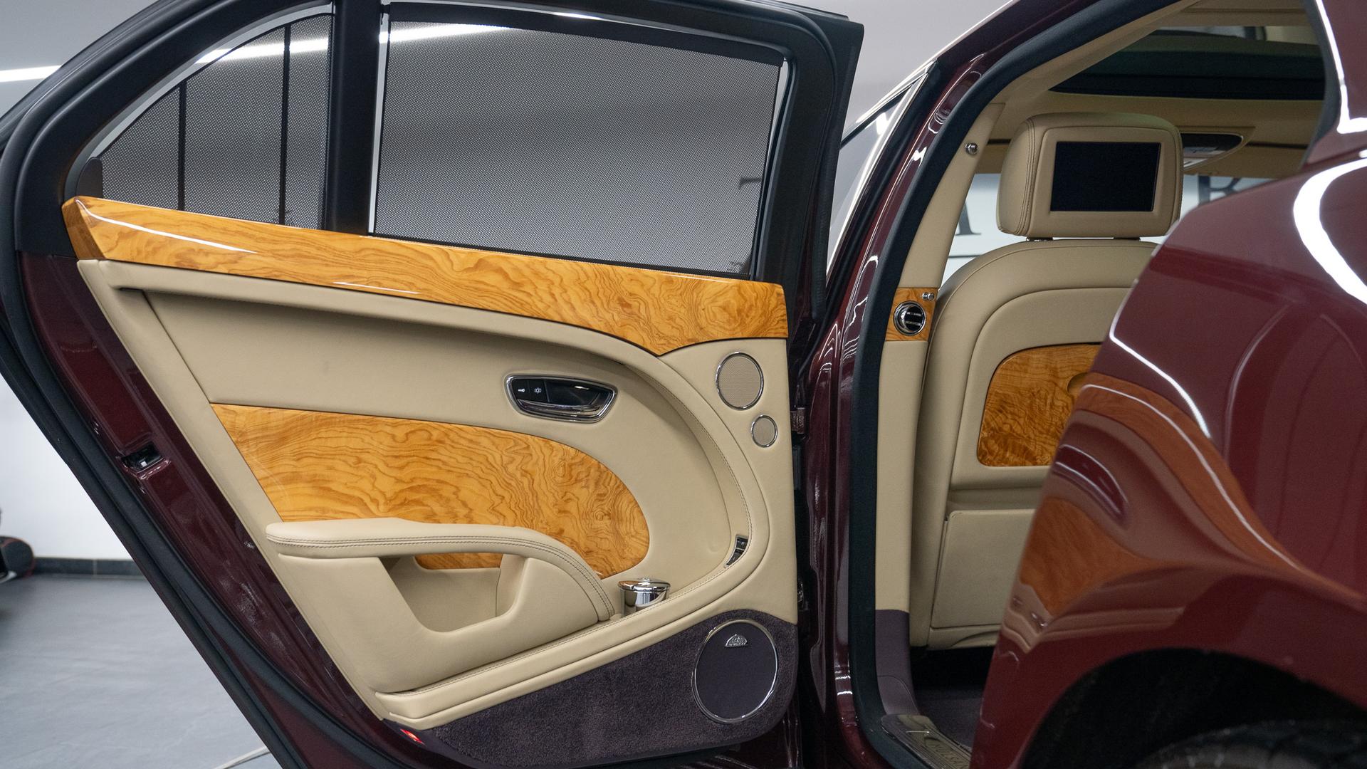 Bentley Mulsanne Photo 12b2b07d-bd9f-4d1c-8684-5f534ce813c8.jpg