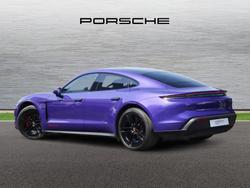 PORSCHE Taycan Photo 2