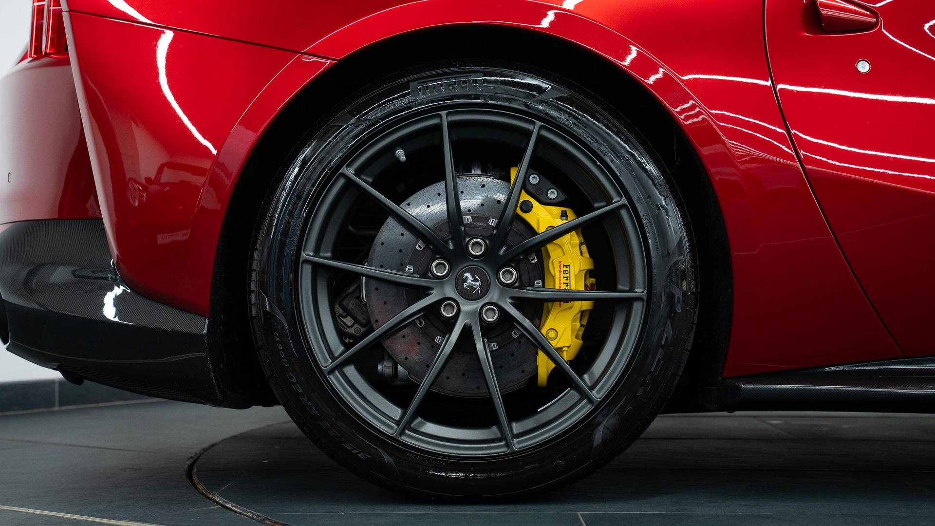 Ferrari 812 Superfast Photo 12c5414e-df8b-4859-9100-31182cee52f4.jpg