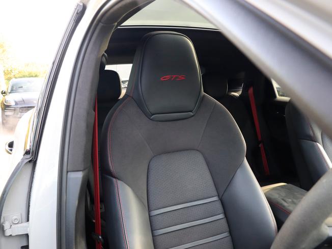 PORSCHE Cayenne Photo 31