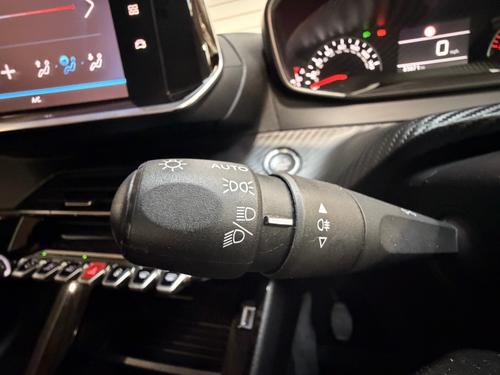 Peugeot 208 Photo 12d1b243-df54-4994-bcf5-eaee99e7404b.jpeg