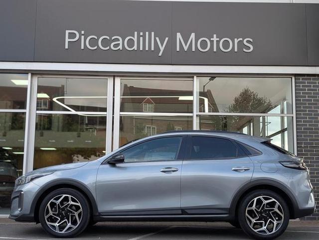 Kia XCeed Photo 12d58fc4-b24b-4fb3-8d46-5e9f26814673.jpg