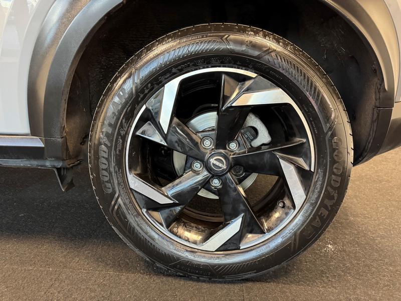 Nissan Juke Photo 12dca656-1c51-4832-a948-5d8bbea8d9a5.jpg
