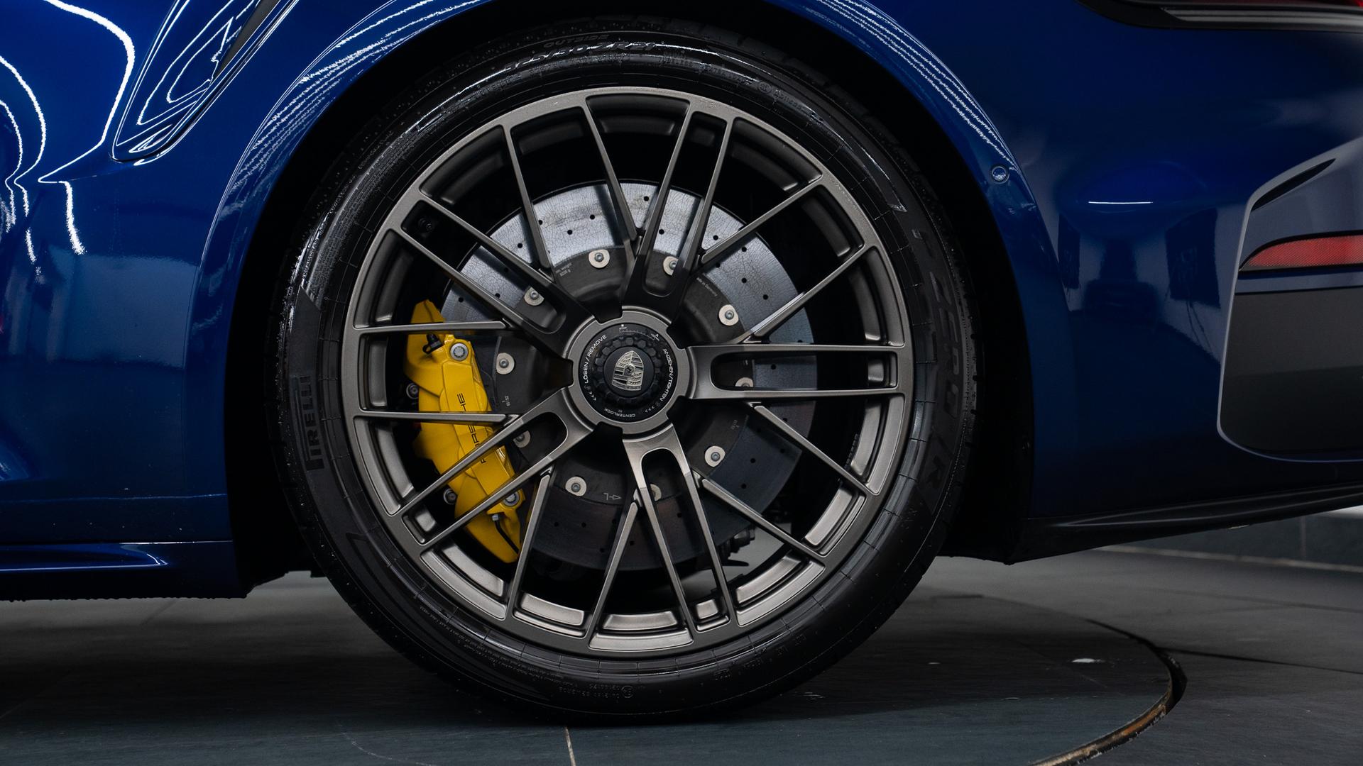 Porsche 911 Photo 12e7ad51-ab97-4c09-ae3b-b20dd96e9880.jpg