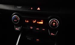 Kia STONIC Photo 8