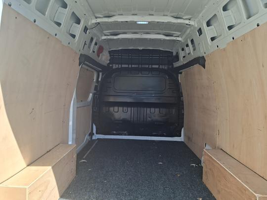 MAXUS DELIVER 7 Photo