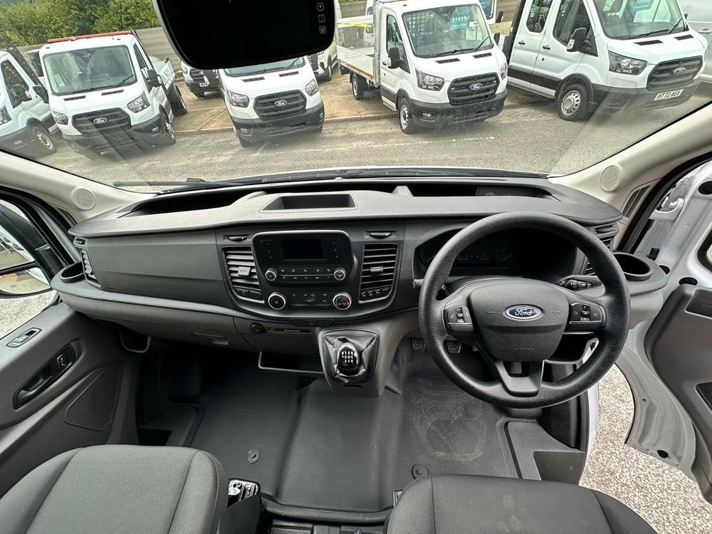 Ford Transit Photo 12f89a93-b08f-4562-b54f-d865aa395ca2.jpg