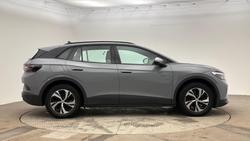 VOLKSWAGEN ID.4 Photo 4
