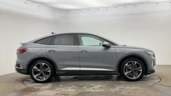 Audi Q4 E-Tron Photo 4