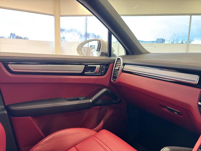PORSCHE Cayenne Photo 45