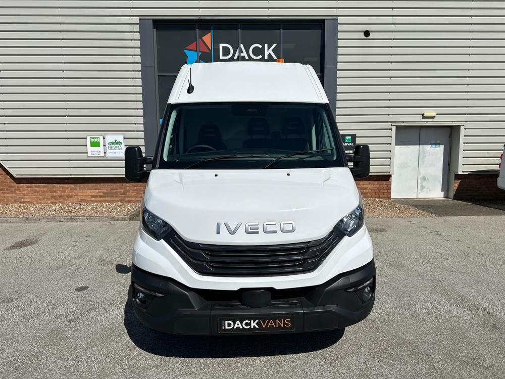Iveco Daily 35S14 Photo 13311d3a-1e3f-43d0-a80a-56fa3362f639.jpg