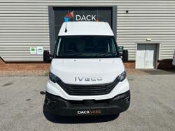 Iveco Daily 35S14 Photo 9