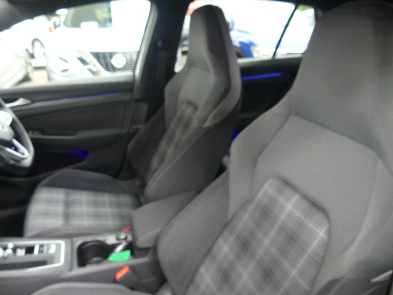 Volkswagen Golf Photo 134d99da-6656-41b6-b475-28e308f85dc3.jpg
