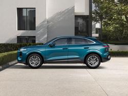 AUDI  Q3 Sportback Photo 3