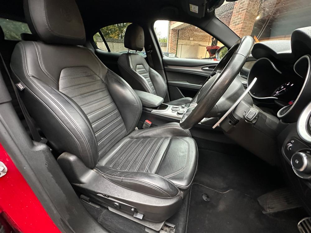 Used Alfa Romeo Stelvio AD72UUA 4