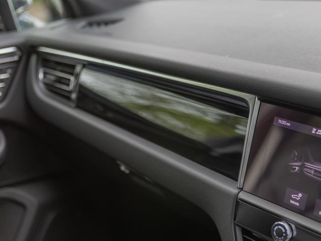 PORSCHE Macan Photo 25